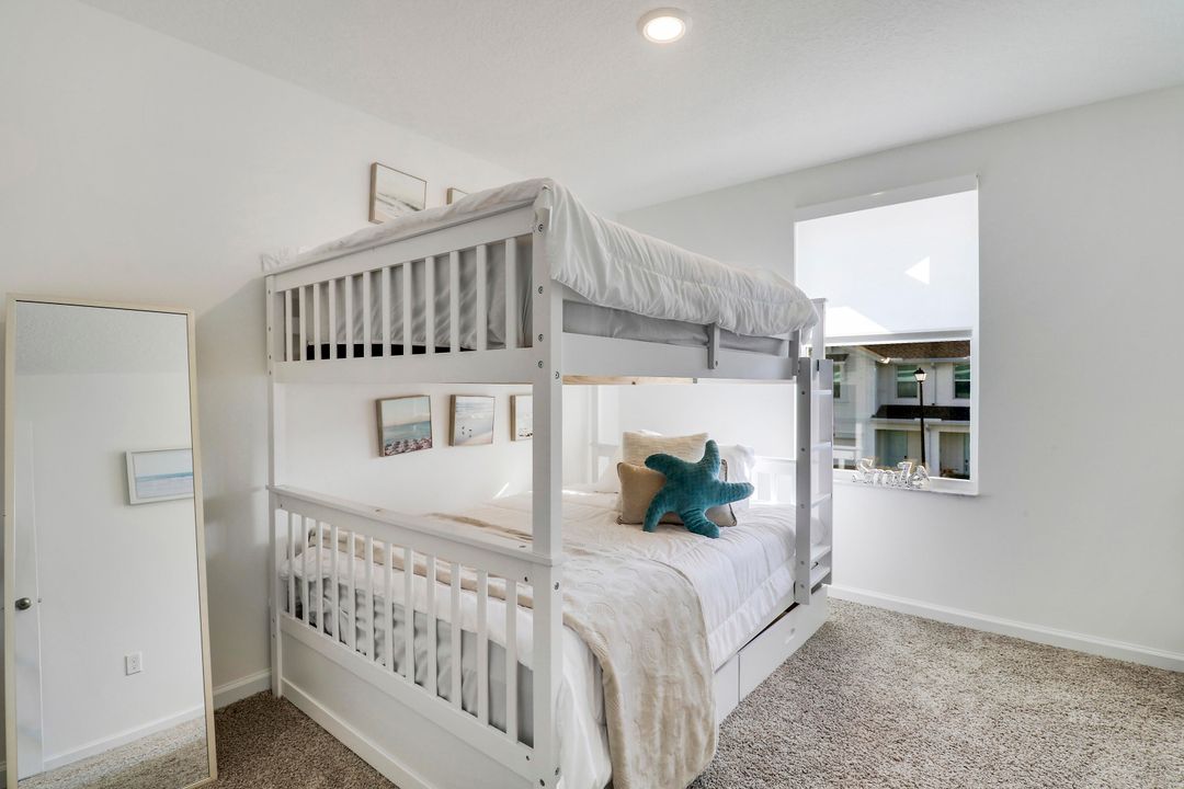 В аренду: $3,300 (3 спален, 2 ванн, 1632 Квадратных фут)