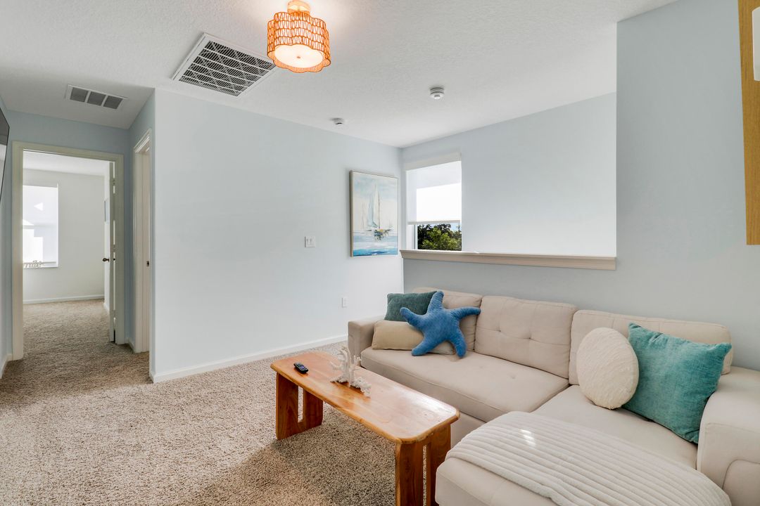 В аренду: $3,300 (3 спален, 2 ванн, 1632 Квадратных фут)