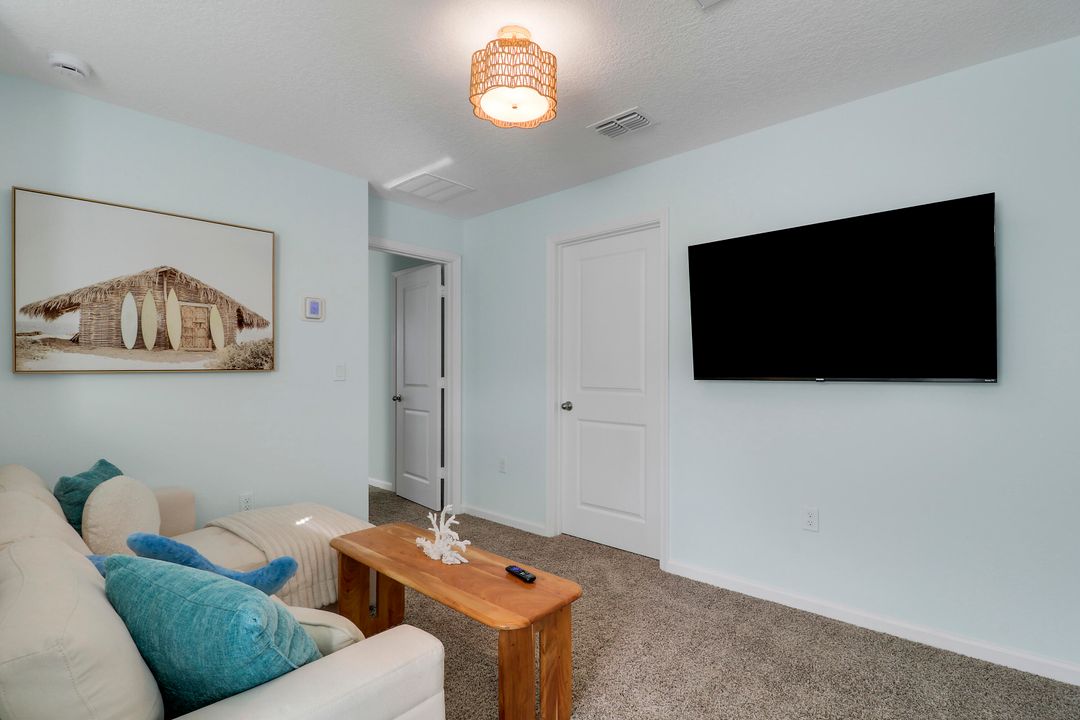 В аренду: $3,300 (3 спален, 2 ванн, 1632 Квадратных фут)