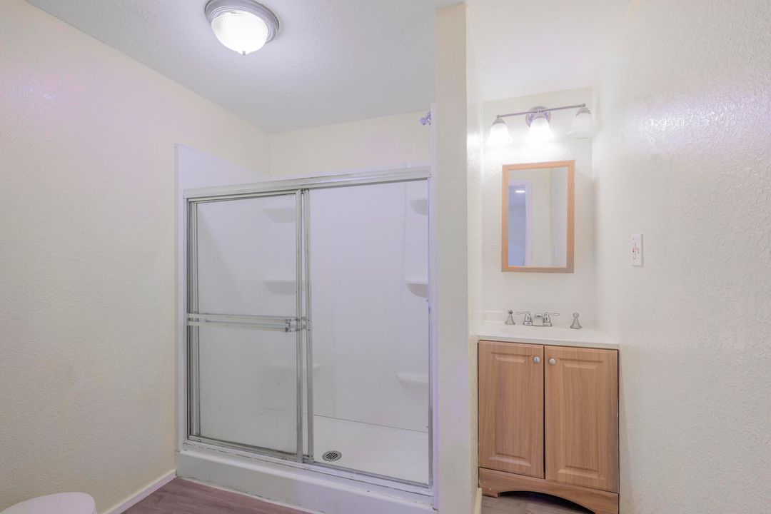 For Sale: $35,000 (2 beds, 2 baths, 952 Square Feet)