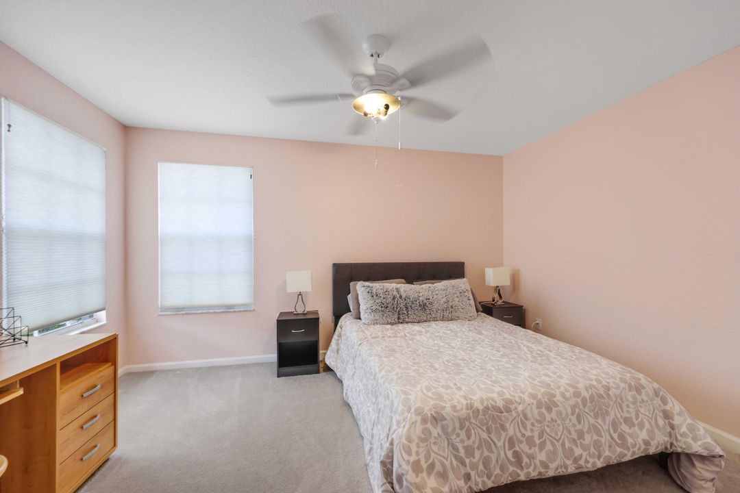 合同活跃: $685,000 (6 贝兹, 4 浴室, 3338 平方英尺)