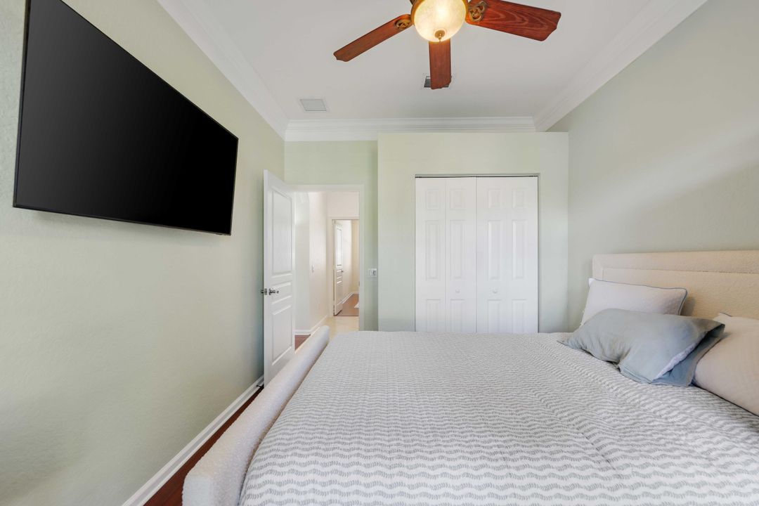 合同活跃: $685,000 (6 贝兹, 4 浴室, 3338 平方英尺)