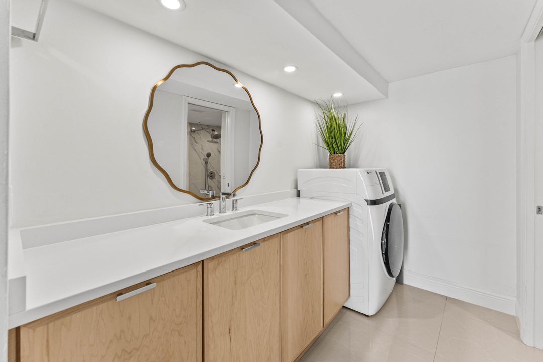 For Sale: $575,000 (2 beds, 2 baths, 1422 Square Feet)