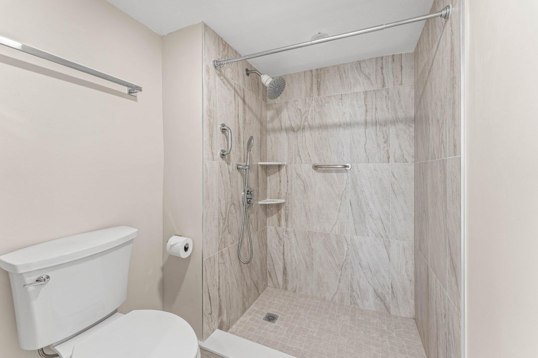 For Sale: $575,000 (2 beds, 2 baths, 1422 Square Feet)