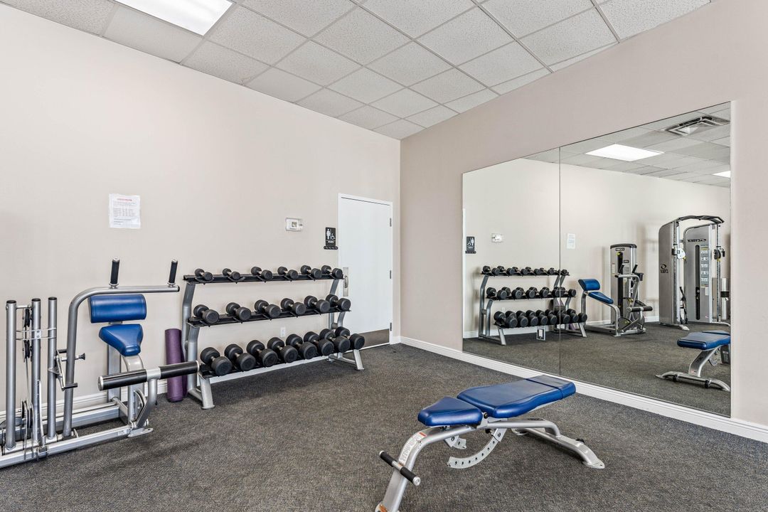 For Sale: $575,000 (2 beds, 2 baths, 1422 Square Feet)