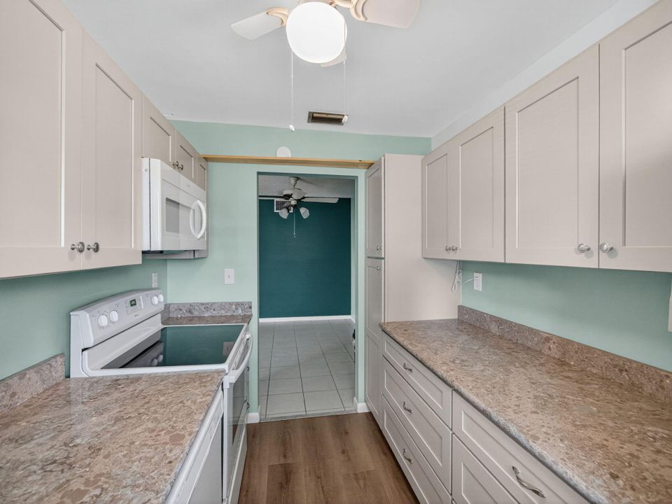 待售: $150,000 (2 贝兹, 2 浴室, 1120 平方英尺)