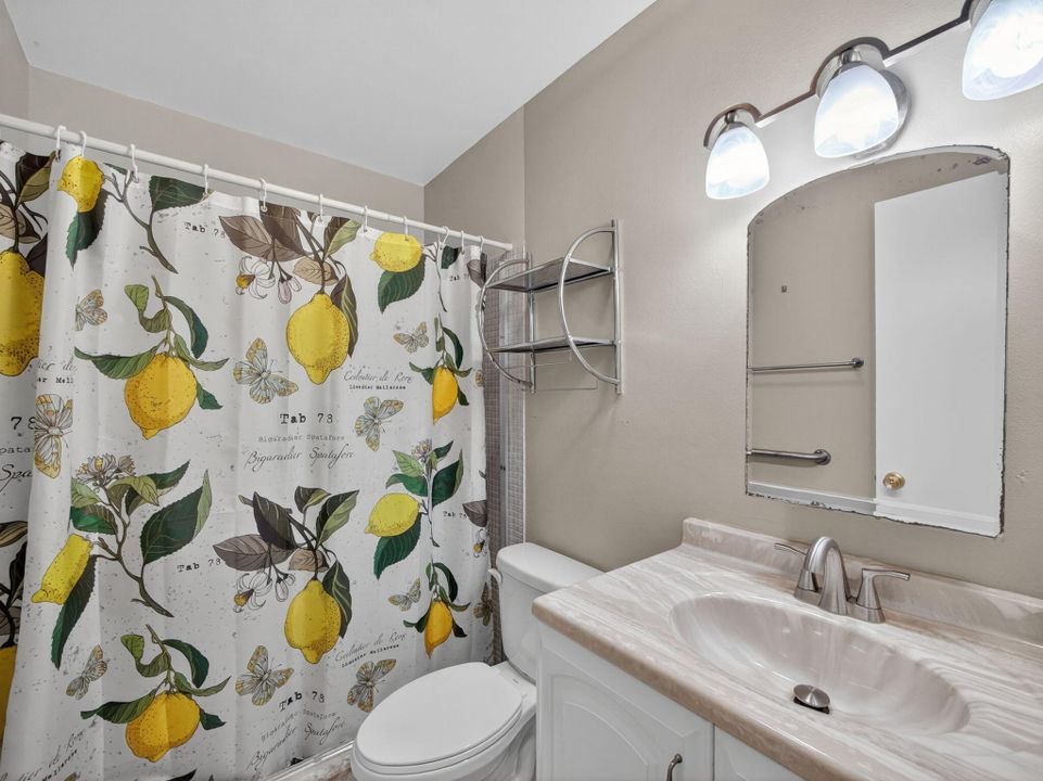 待售: $150,000 (2 贝兹, 2 浴室, 1120 平方英尺)