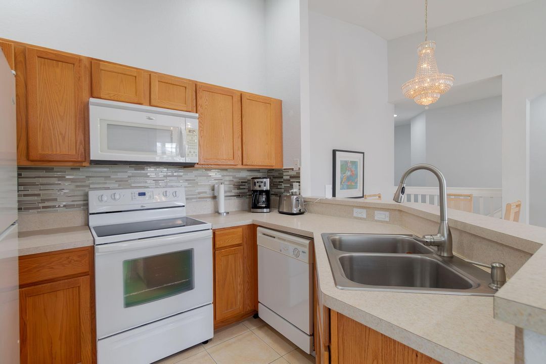 En Venta: $265,000 (2 camas, 2 baños, 1022 Pies cuadrados)