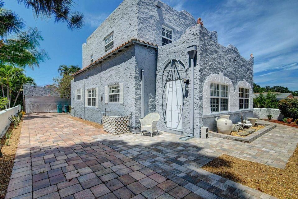 Active With Contract: $589,500 (0 beds, 0 baths, 2094 Square Feet)