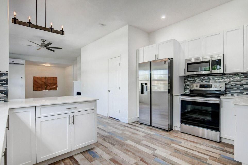 Active With Contract: $589,500 (0 beds, 0 baths, 2094 Square Feet)