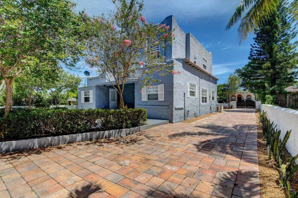 Active With Contract: $589,500 (0 beds, 0 baths, 2094 Square Feet)