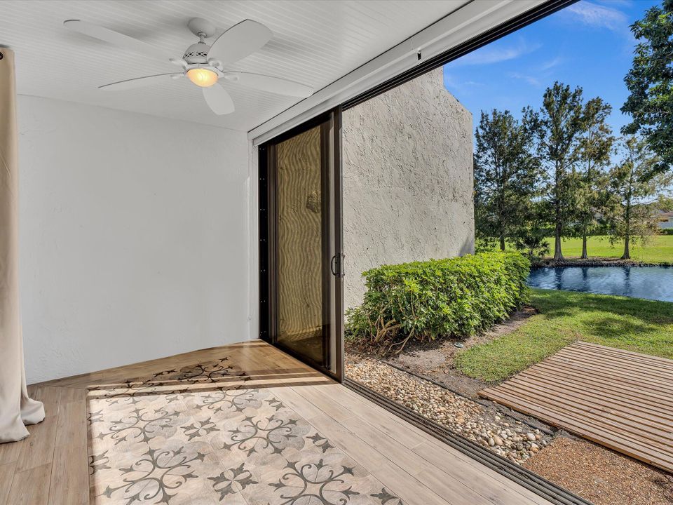 For Sale: $459,900 (2 beds, 2 baths, 1449 Square Feet)