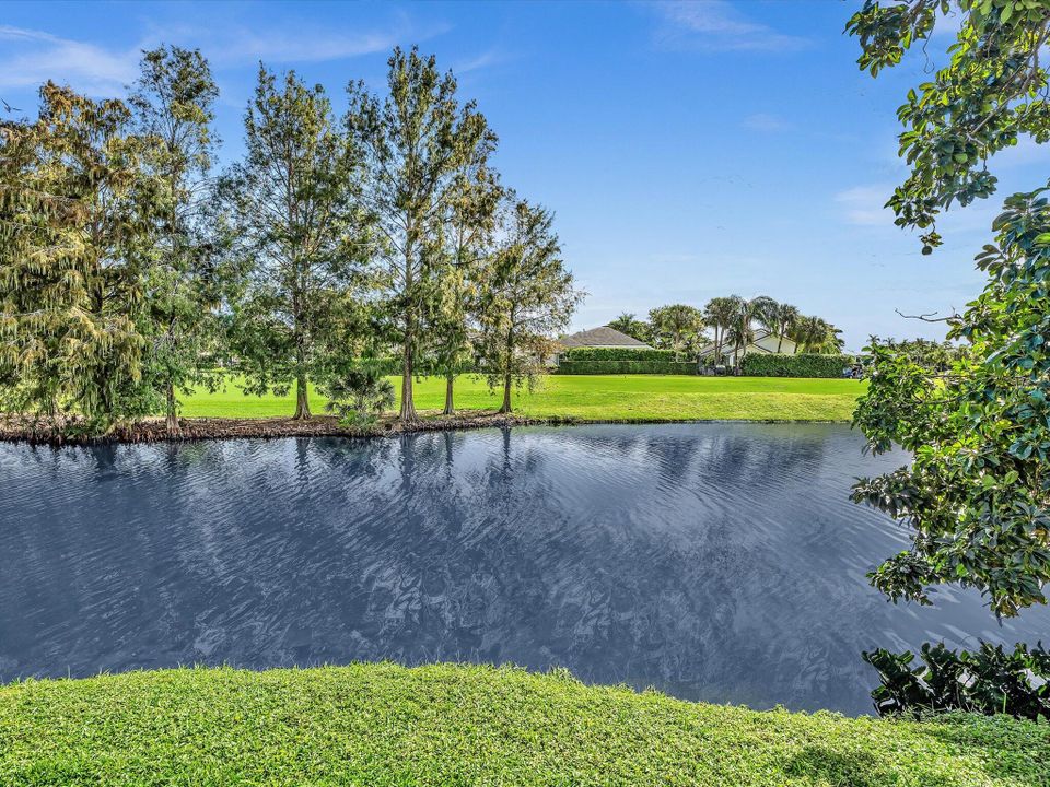 For Sale: $459,900 (2 beds, 2 baths, 1449 Square Feet)