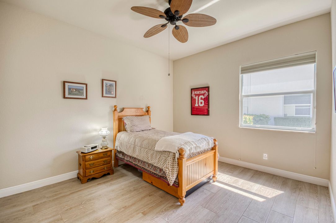 合同活跃: $1,655,000 (4 贝兹, 3 浴室, 3046 平方英尺)