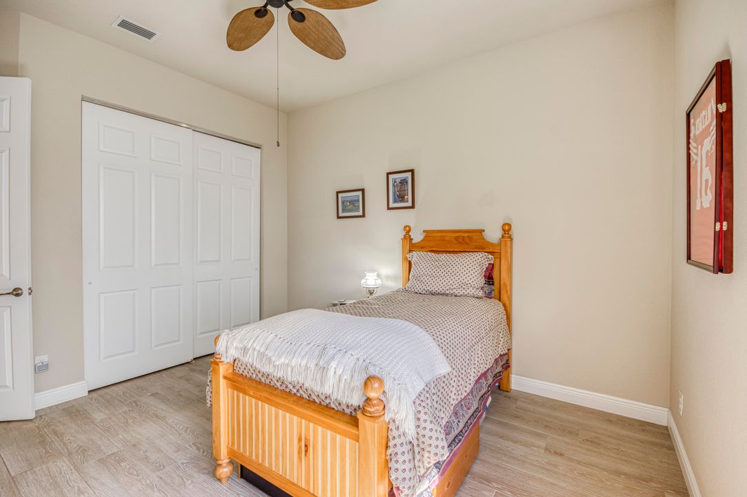 合同活跃: $1,655,000 (4 贝兹, 3 浴室, 3046 平方英尺)