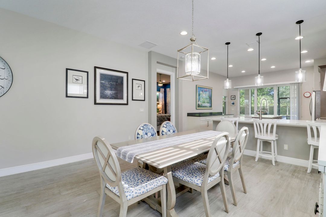 For Sale: $449,900 (2 beds, 2 baths, 1834 Square Feet)