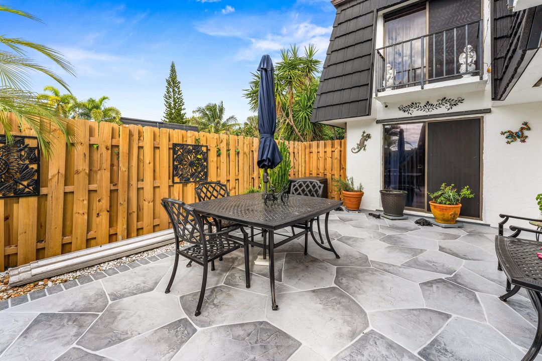 На продажу: $365,000 (3 спален, 2 ванн, 1722 Квадратных фут)