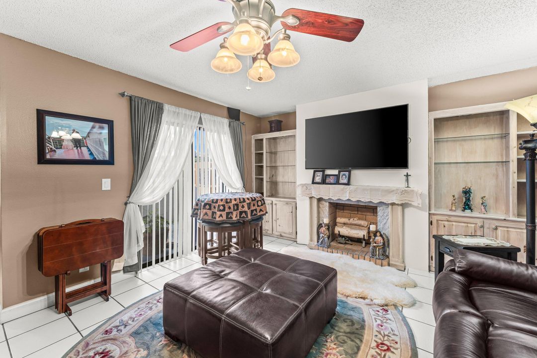 На продажу: $365,000 (3 спален, 2 ванн, 1722 Квадратных фут)