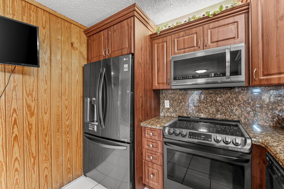 На продажу: $365,000 (3 спален, 2 ванн, 1722 Квадратных фут)