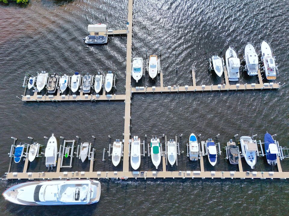 待售: $399,000 (3 贝兹, 2 浴室, 2591 平方英尺)