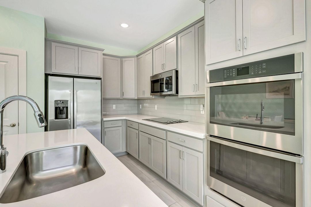 На продажу: $429,000 (3 спален, 2 ванн, 1663 Квадратных фут)