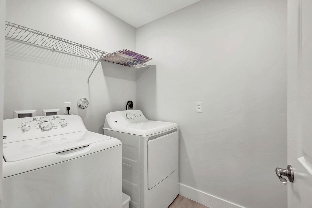 На продажу: $429,000 (3 спален, 2 ванн, 1663 Квадратных фут)