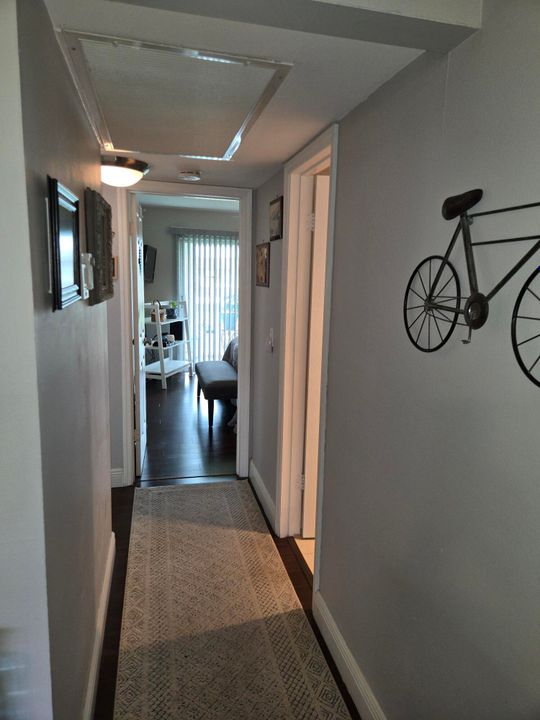 For Sale: $115,000 (2 beds, 1 baths, 798 Square Feet)