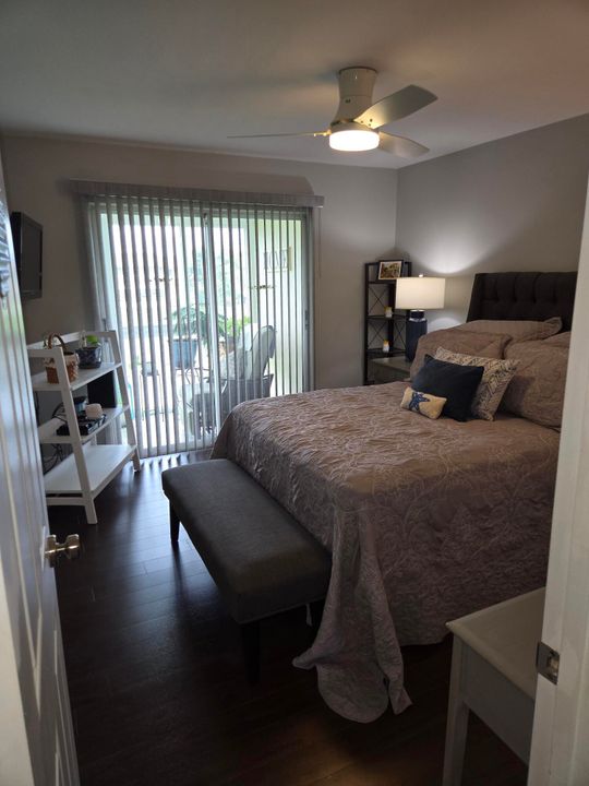 For Sale: $115,000 (2 beds, 1 baths, 798 Square Feet)