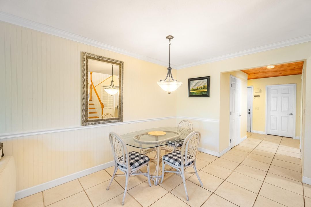 Active With Contract: $228,000 (2 beds, 2 baths, 1324 Square Feet)