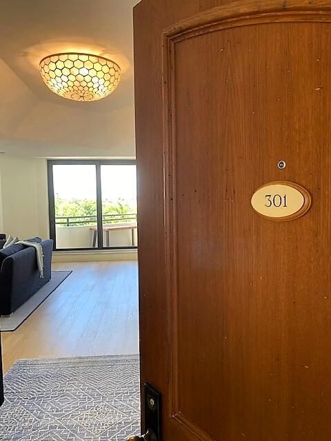 For Rent: $4,500 (2 beds, 2 baths, 1763 Square Feet)