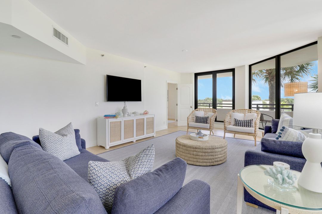 For Rent: $4,500 (2 beds, 2 baths, 1763 Square Feet)