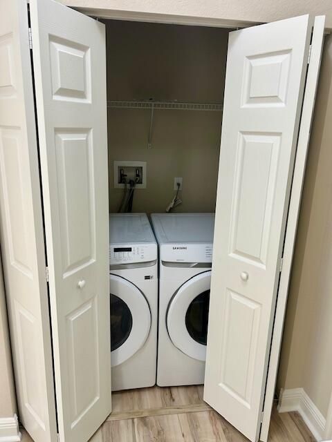 For Sale: $349,000 (3 beds, 2 baths, 1500 Square Feet)