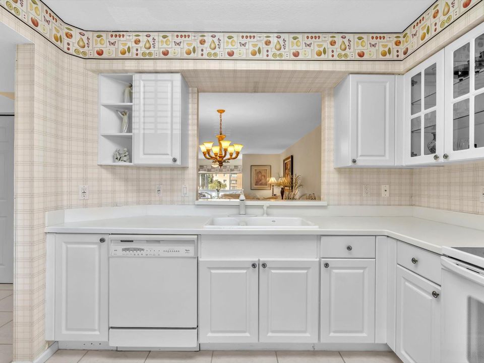 For Sale: $265,000 (3 beds, 2 baths, 1795 Square Feet)