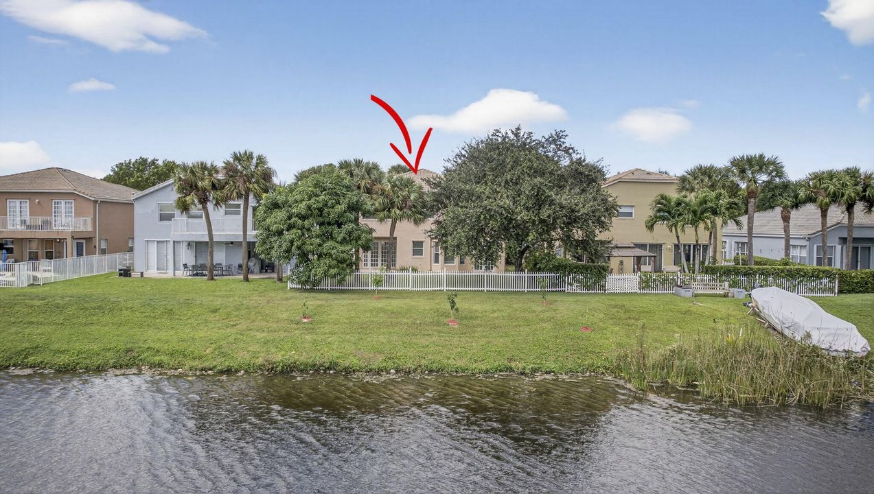 Под контрактом: $4,160 (5 спален, 2 ванн, 3038 Квадратных фут)