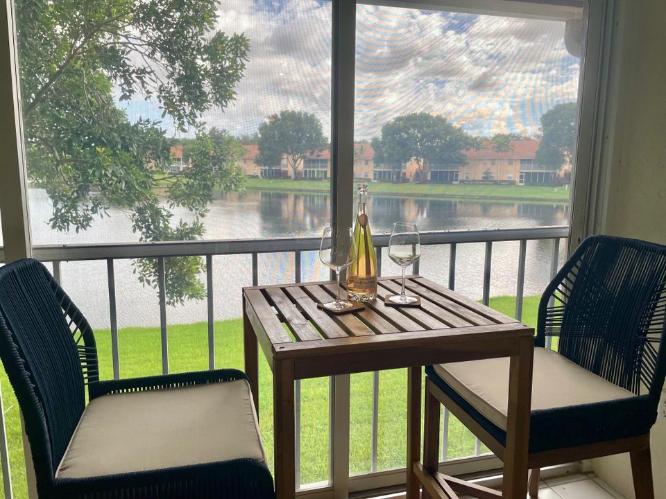 出租: $3,200 (2 贝兹, 2 浴室, 1822 平方英尺)