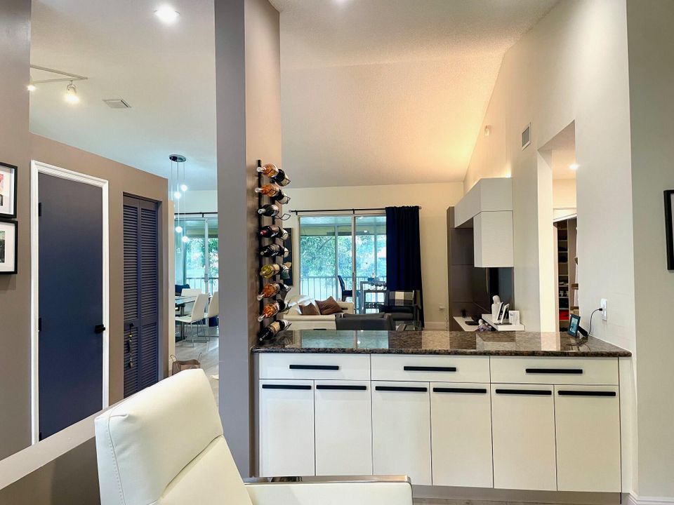 出租: $3,200 (2 贝兹, 2 浴室, 1822 平方英尺)