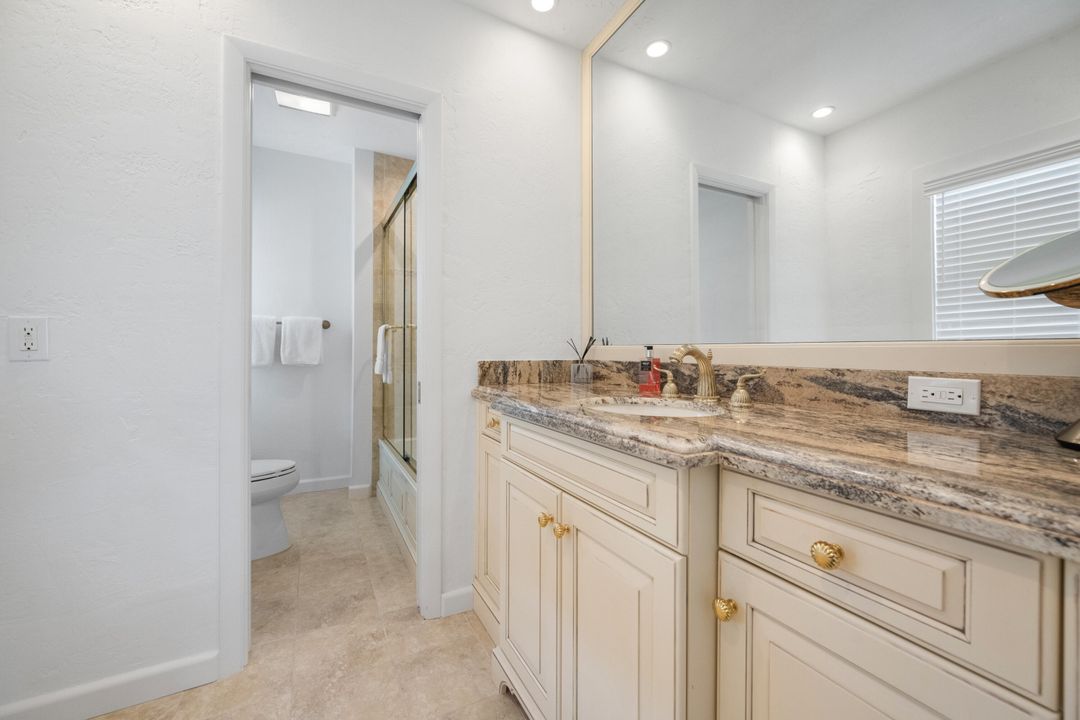 Active With Contract: $11,700,000 (4 beds, 4 baths, 3207 Square Feet)