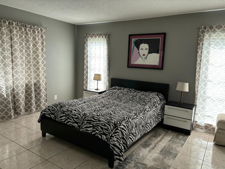 For Rent: $1,950 (2 beds, 2 baths, 1167 Square Feet)