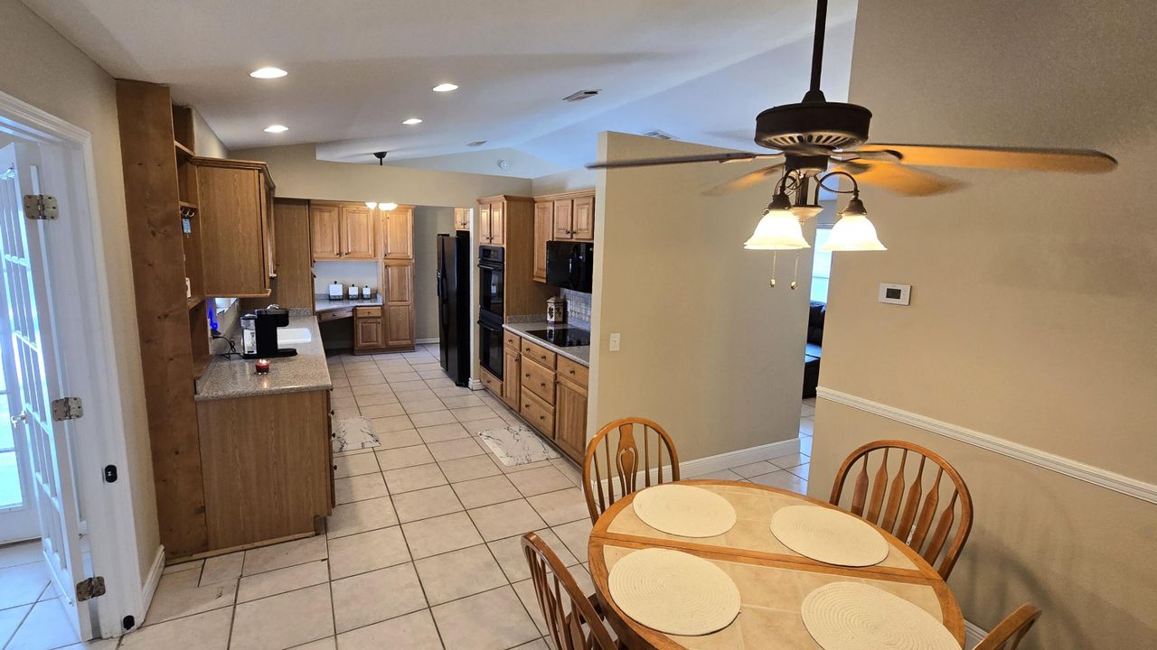 Active With Contract: $375,000 (3 beds, 2 baths, 1652 Square Feet)