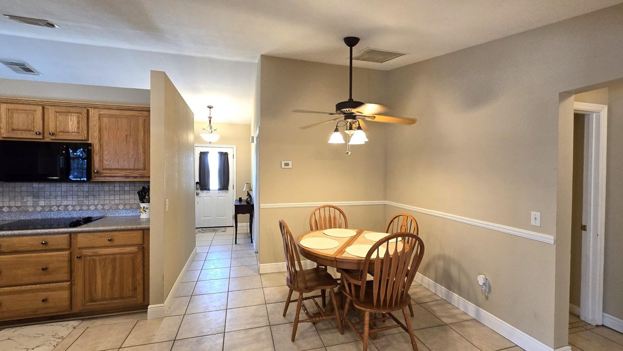 Active With Contract: $375,000 (3 beds, 2 baths, 1652 Square Feet)