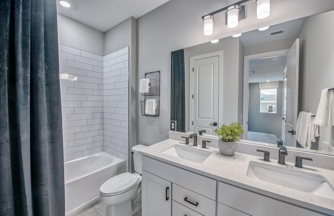 En Venta: $1,200,000 (5 camas, 4 baños, 3427 Pies cuadrados)