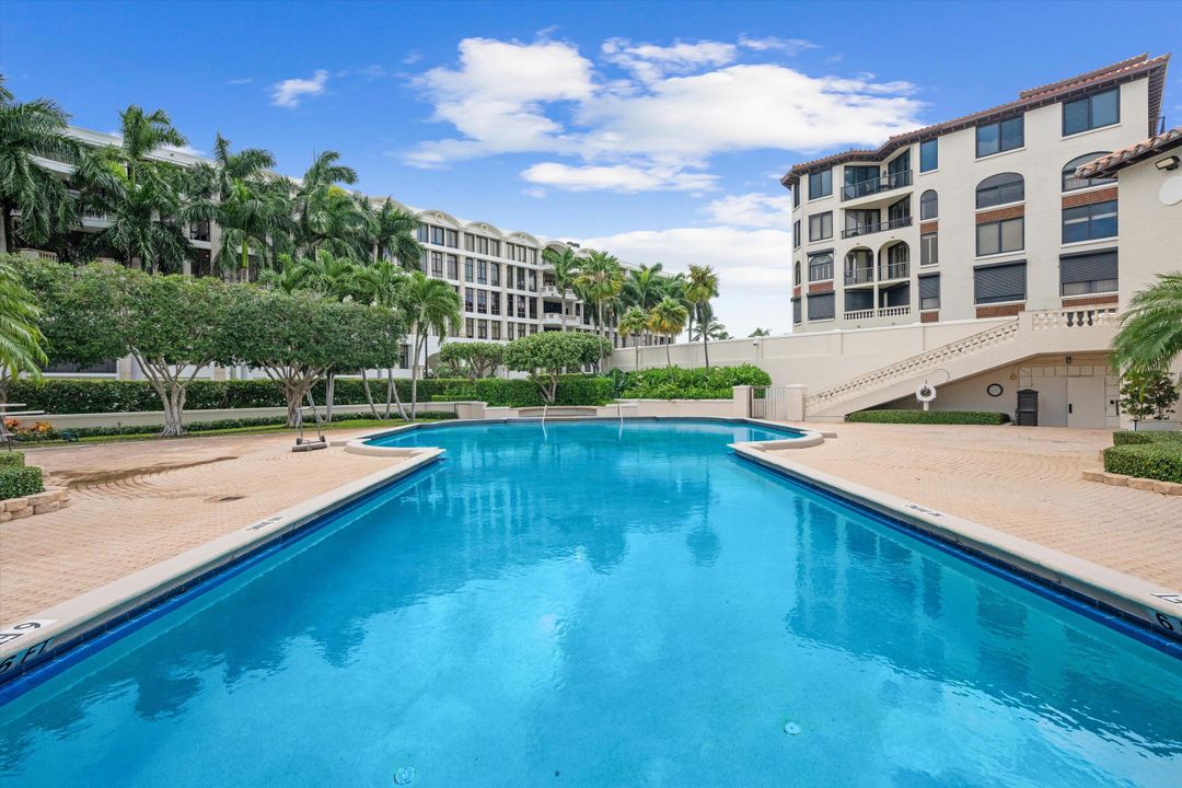 For Sale: $9,500,000 (3 beds, 4 baths, 3290 Square Feet)