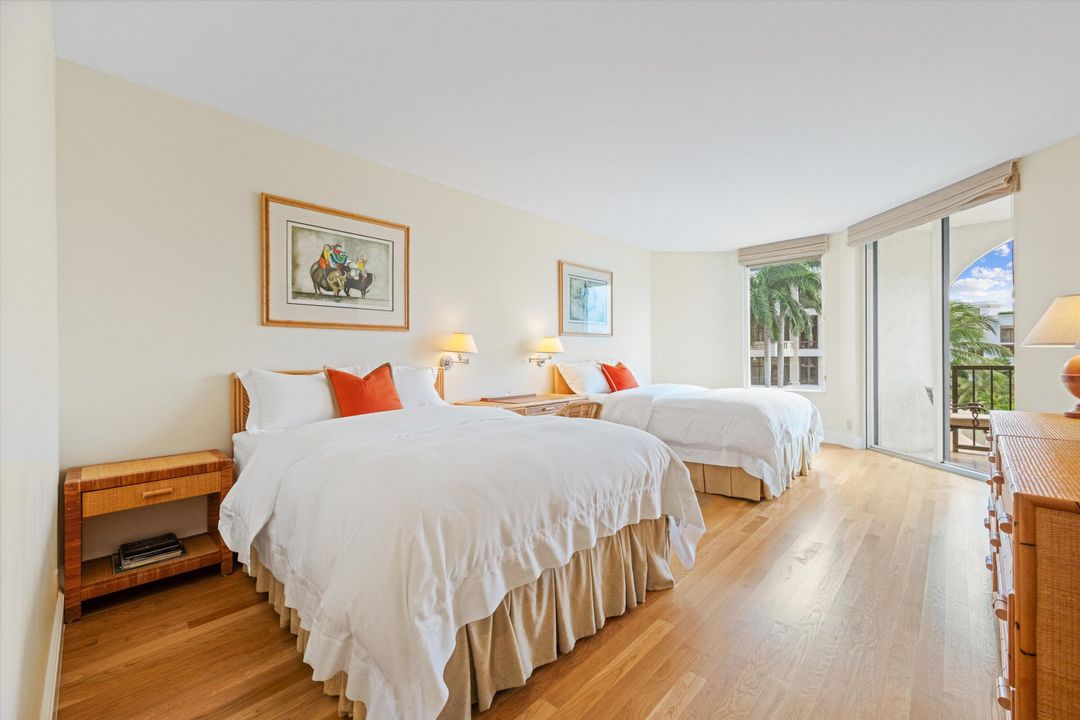 For Sale: $9,500,000 (3 beds, 4 baths, 3290 Square Feet)