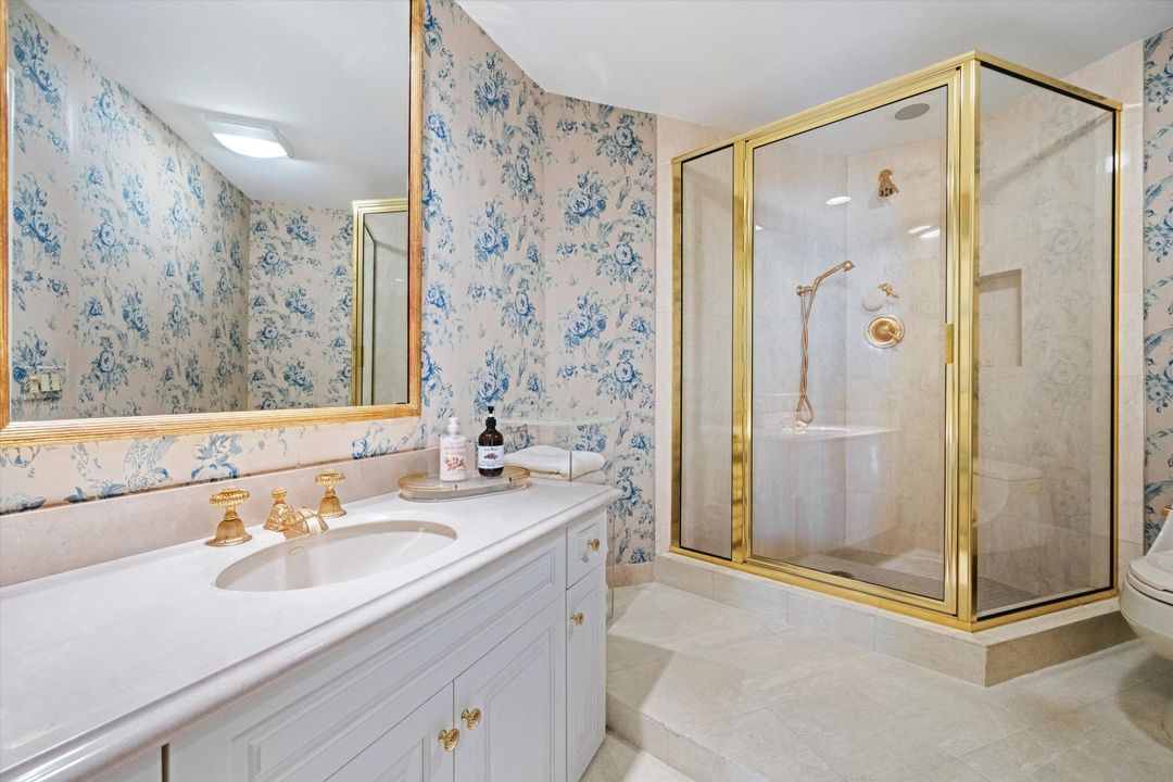 For Sale: $9,500,000 (3 beds, 4 baths, 3290 Square Feet)