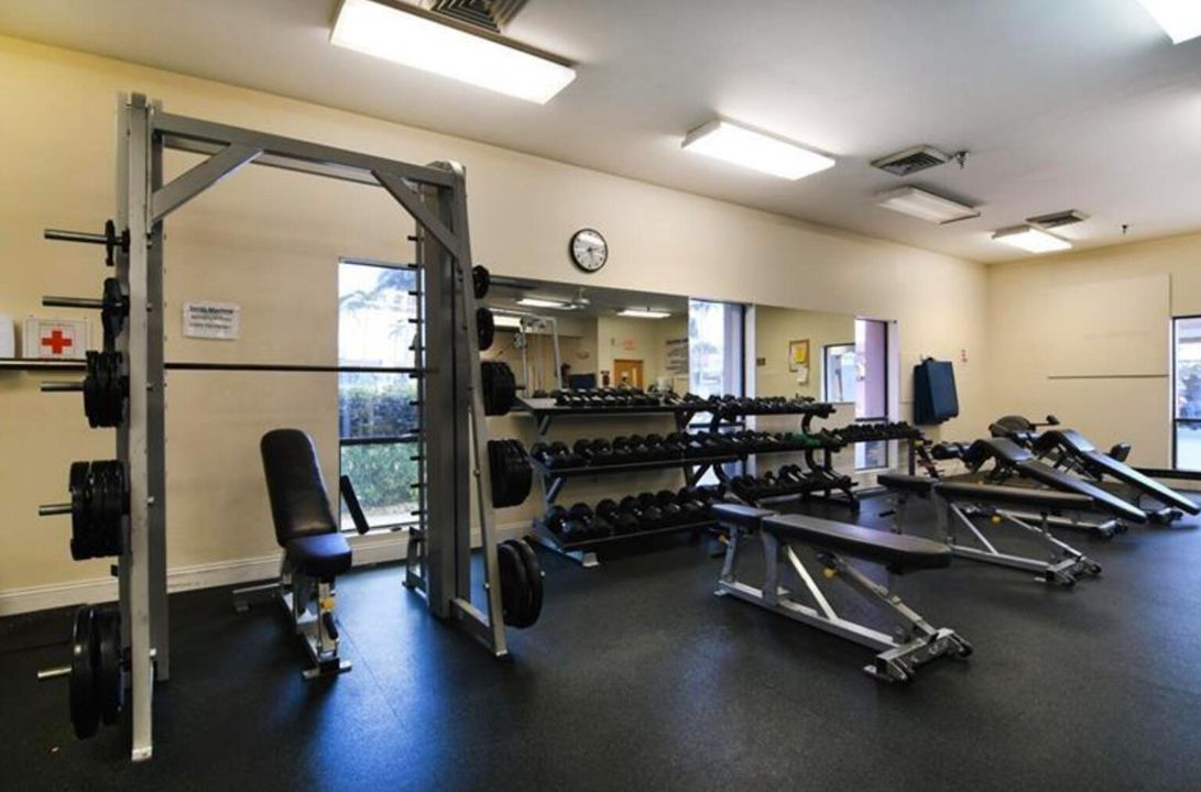 For Sale: $198,500 (2 beds, 2 baths, 1210 Square Feet)