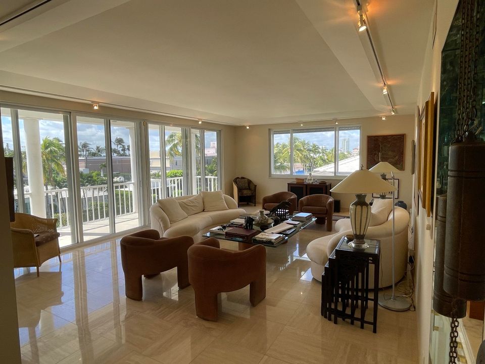 For Sale: $6,900,000 (3 beds, 3 baths, 2428 Square Feet)