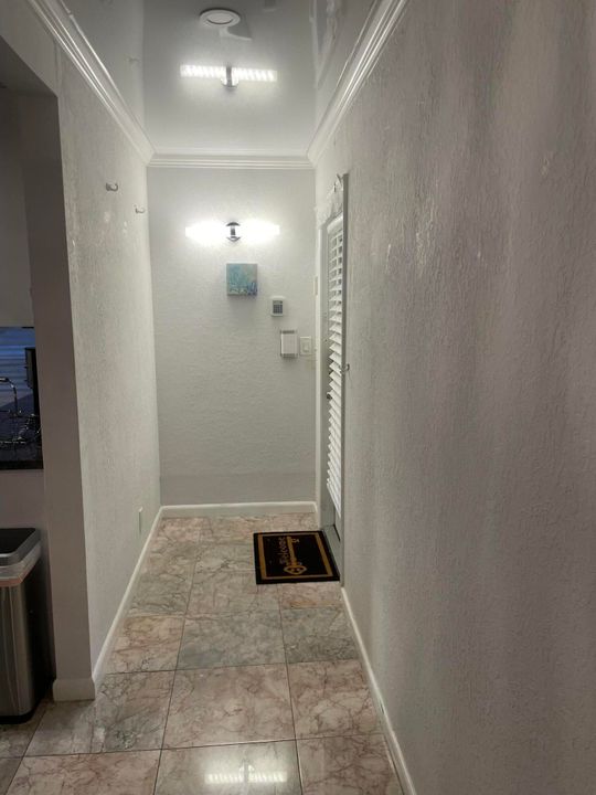 Activo con contrato: $2,195 (2 camas, 2 baños, 1210 Pies cuadrados)