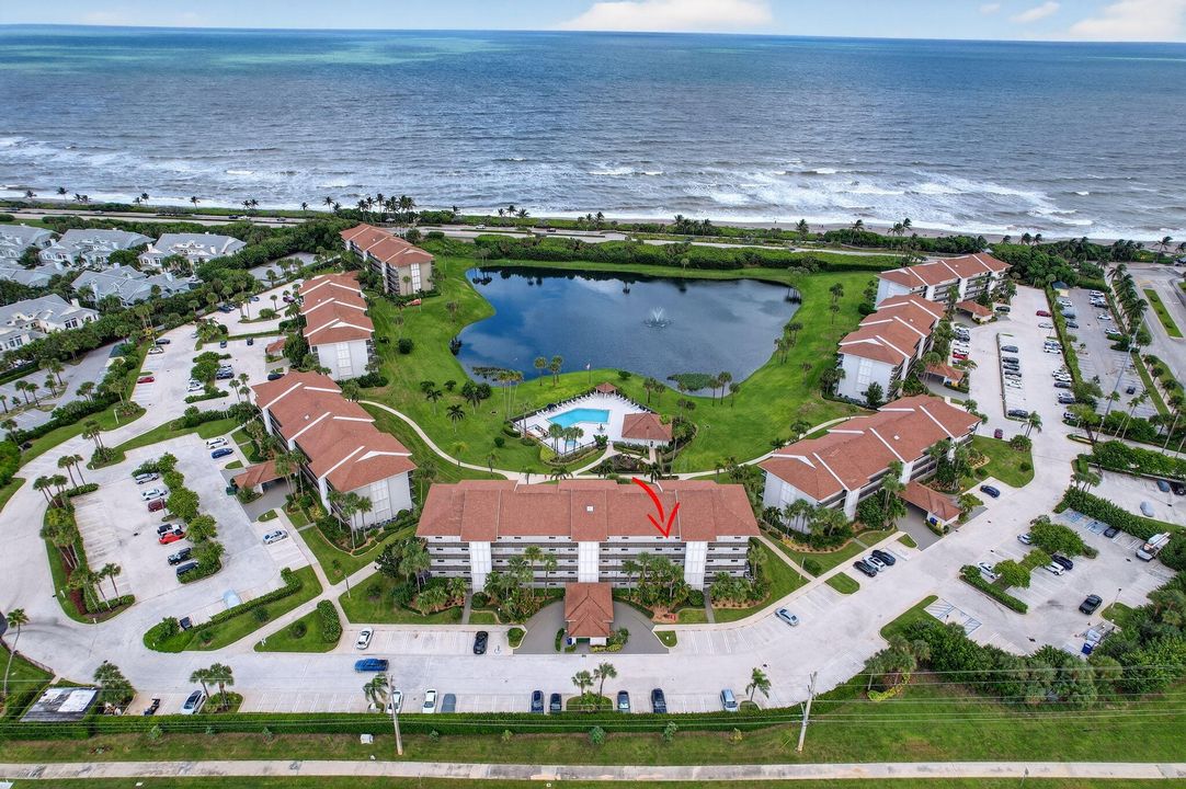 На продажу: $639,900 (2 спален, 2 ванн, 1332 Квадратных фут)