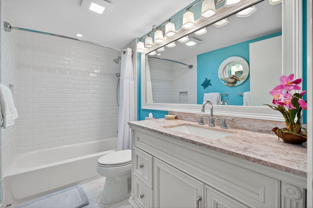 На продажу: $639,900 (2 спален, 2 ванн, 1332 Квадратных фут)