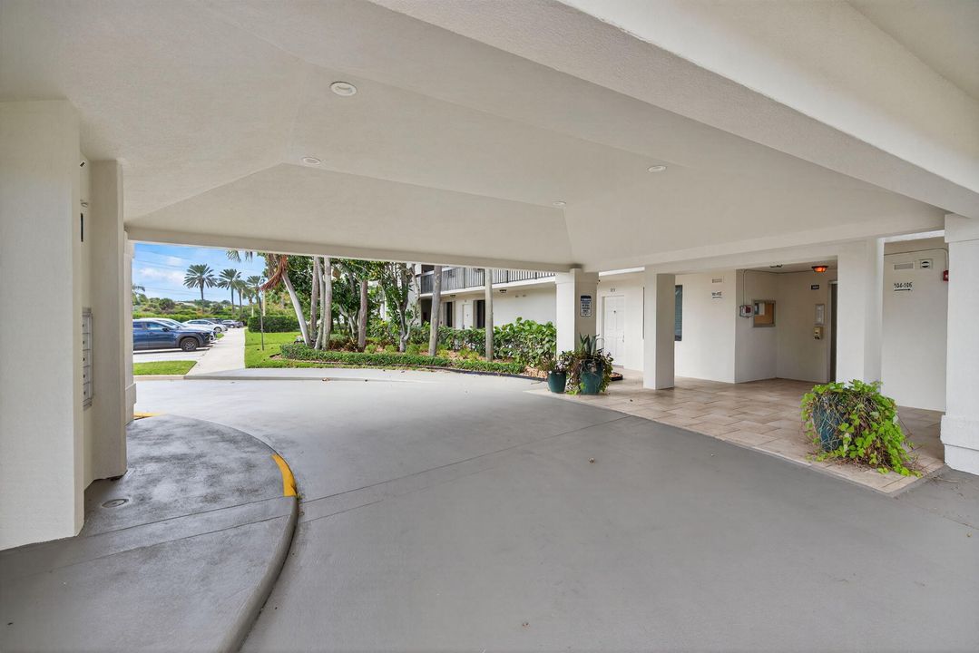 На продажу: $639,900 (2 спален, 2 ванн, 1332 Квадратных фут)